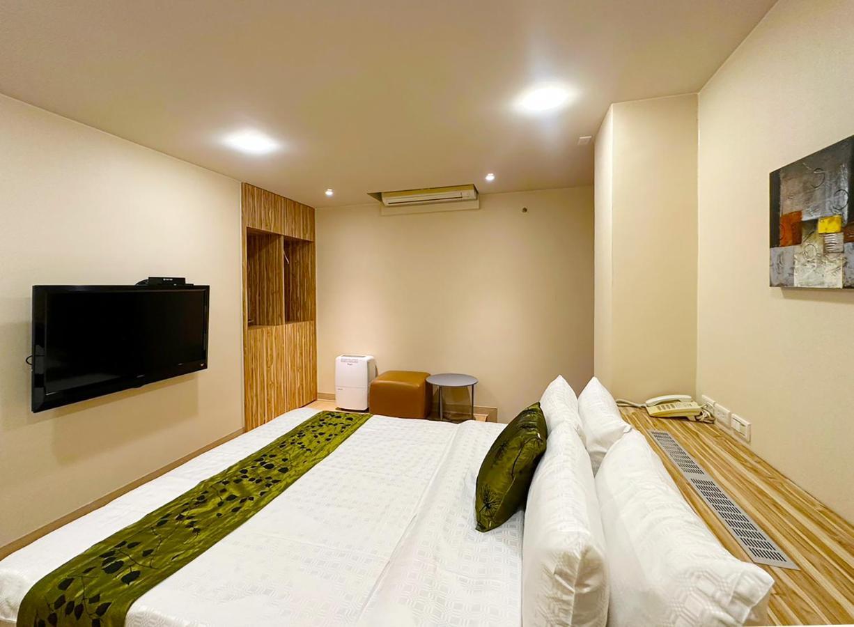 Master Homestay Wujie Exterior photo