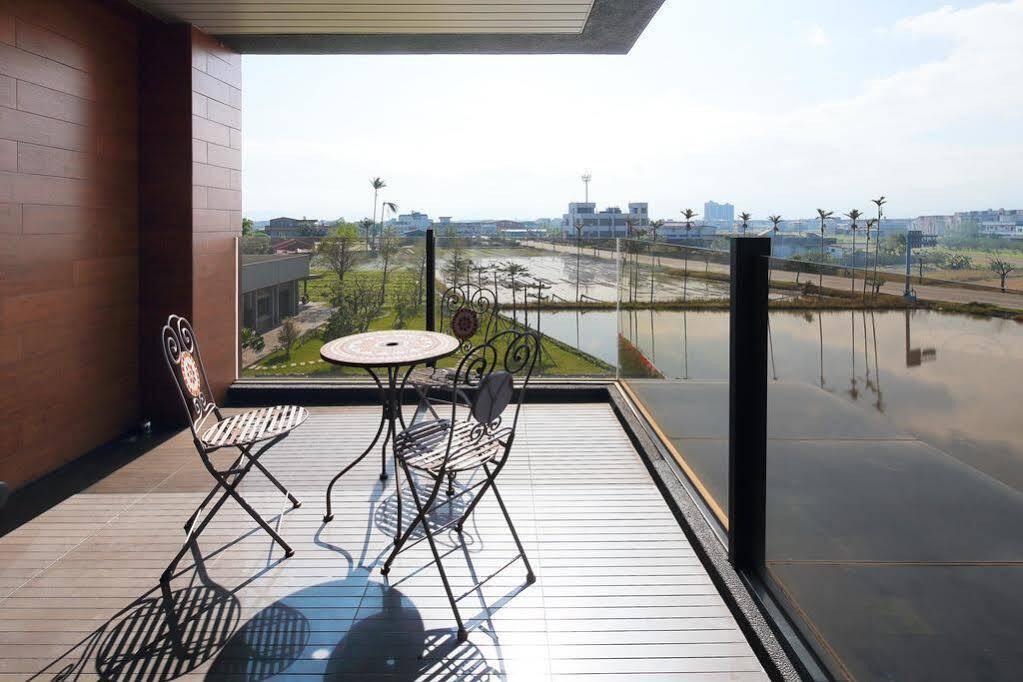 Master Homestay Wujie Exterior photo